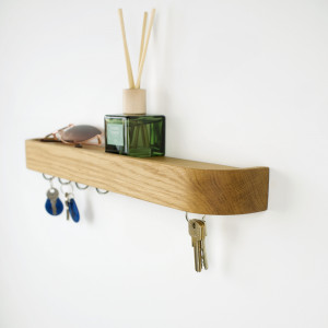 Dębowy wieszak na klucze do przedpokoju