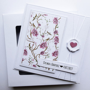 Delikatna  kartka ślubna ręcznie robiona w różu z życzeniami handmade