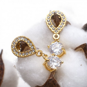 DELIKATNE KOLCZYKI SZTYFTY Z CYRKONIAMI - AURORA