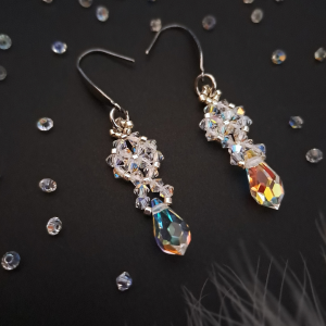 Delikatne Wiszące Kolczyki z Kryształkami