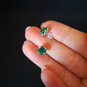 Delikatne Zielone Sztyfty z Kryształków