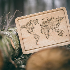 Deska do serwowania mapa świata