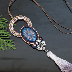 Długi naszyjnik boho Jeans i Brąz