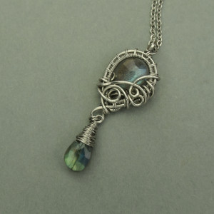 Długi wisiorek labradoryty wire wrapping 2