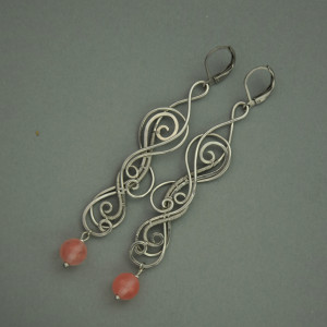 Długie kolczyki kwarc malinowy wire wrapping