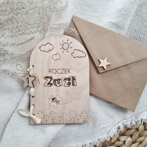 Drewniana kartka urodzinowa dla dziecka