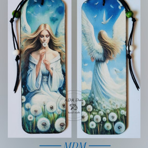 Drewniana zakładka dwustronna - Anioł z dmuchawcami 2