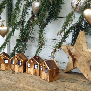 Drewniane domki dekoracyjne - Brązowe