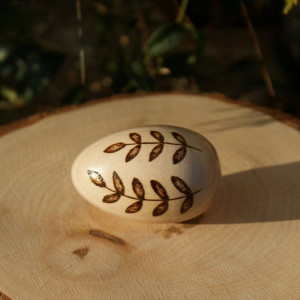drewniane jajo
