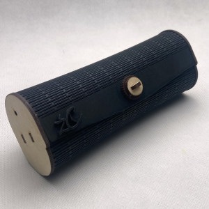 Drewniane puzderko na okulary