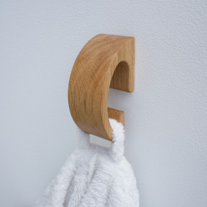 Drewniany Minimalistyczny Wieszak Na Ręczniki Dębowy