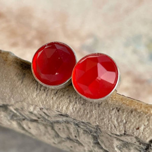 Drobne sztyfty z fasetowanym karneolem d160