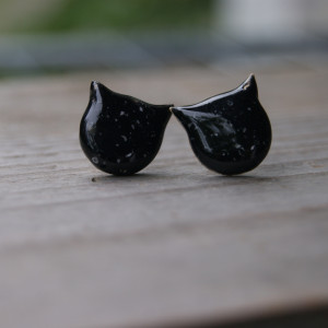 Duże ceramiczne kolczyki czarne koty