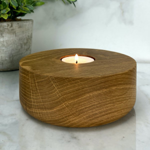 Duży drewniany świecznik dębowy na mały tealight