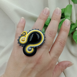 Duży pierścionek z onyksem