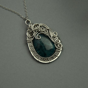 Duzy wisior zielony apatyt wire wrapping