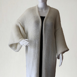 Ekru kardigan z jedwabiu, moheru i merino superwash