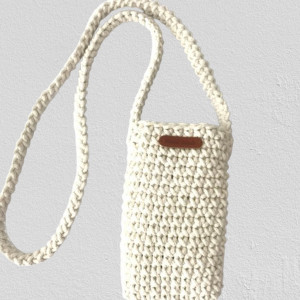 Etui na telefon,mini torebka na ramię,listonoszka ecru.