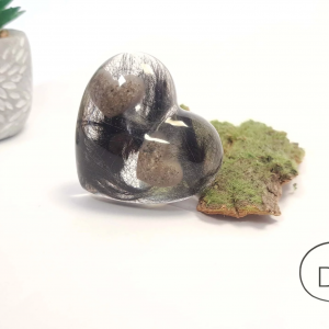 Figurka serce z sierścią zwierząt