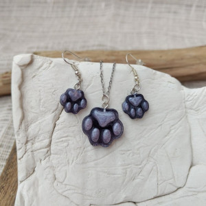 Fioletowa Łapka – komplet biżuterii z motywem psiej łapy