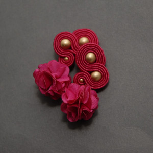 fuksjowe kolczyki / klipsy sutasz z kwiatkiem 2