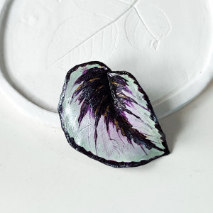 Gliniana broszka liść Begonia Rex Salsa
