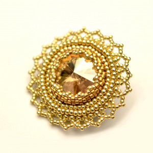 Golden Shadow, broszka z kryształem Swarovskiego, haft koralikowy