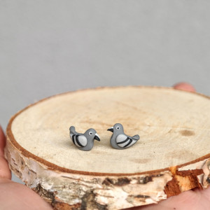 Gołębie - mini kolczyki ręcznie rzeźbione, lekkie i wygodne