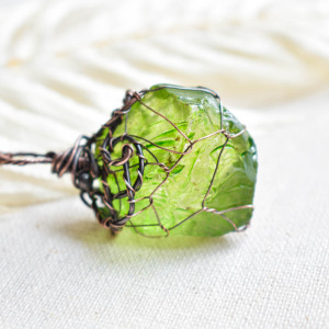 Green net - naszyjnik z kryształem