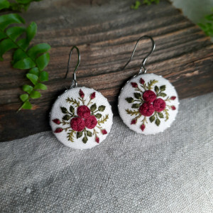 Haftowane kolczyki - burgundowe