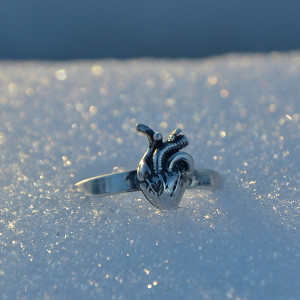 ISTOTA SERCA pierścionek rozmiar 13.