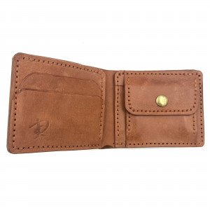 Jasno-brązowy portfel na bilon ręcznie uszyty ze skóry .