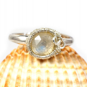 Kamień księzycowy regulowany srebrny pierścionek