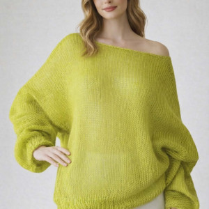 Kanarkowy pulower z moheru z cekinami