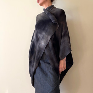 Kardigan "kokon" z wełny merino w szarościach