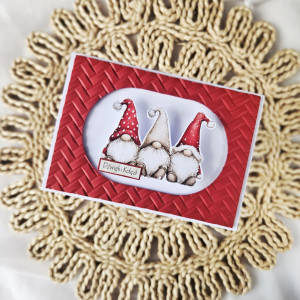 Kartka bożonarodzeniowa z gnomami na dystansie 3