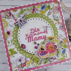 Kartka na Dzień Mamy z polnymi kwiatami i motylami