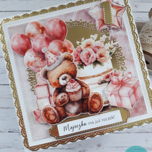 Kartka na roczek dla dziewczynki z misiem, personalizacja