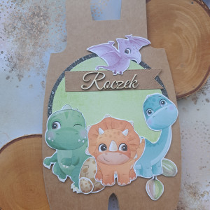 Kartka na roczek z dinozaurami (kartka w kształcie ogrodniczek)