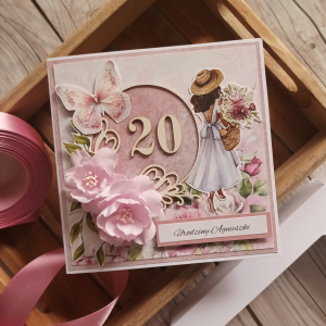 Kartka personalizowana, urodzinowa, różowa z dziewczyną