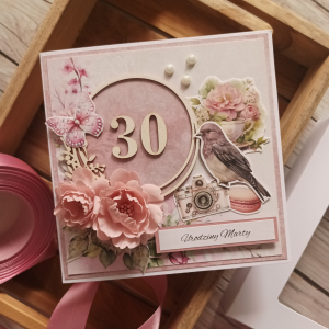Kartka personalizowana urodzinowa w pudełku, ptak, różowa