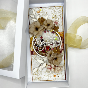 Kartka ręcznie robiona na Ślub z shakerem 003