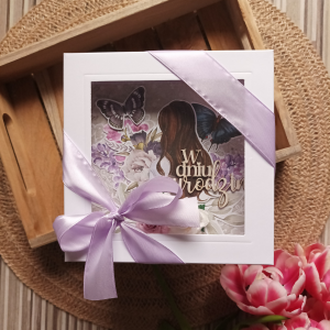 Kartka urodzinowa w pudełku, fioletowa, dla kobiety