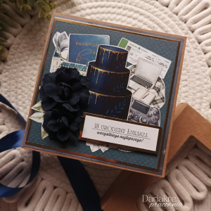 Kartka urodzinowa w pudełku personalizowana, ciemnoniebieska, u179