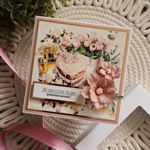 Kartka urodzinowa w pudełku, personalizowana, różowa, dla kobiety, u99