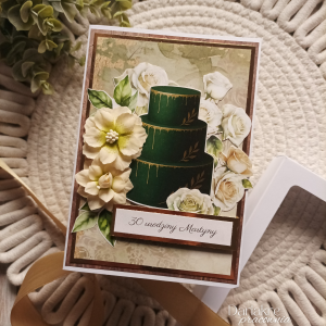 Kartka urodzinowa w pudełku personalizowana, zieleń i beż, u110