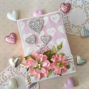 Kartka walentynkowa z różowymi kwiatkami