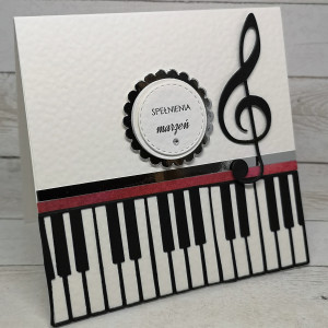 Kartka z motywem pianina 1