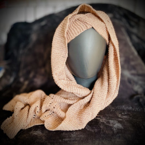 Kaszmirowe Otulenie - Obszerny szał na drutach