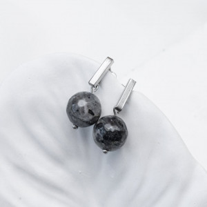 Klasyczne kolczyki z Larvikitem